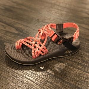 Triple strap Chaco’s